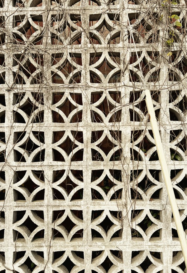 Breeze blocks in cement